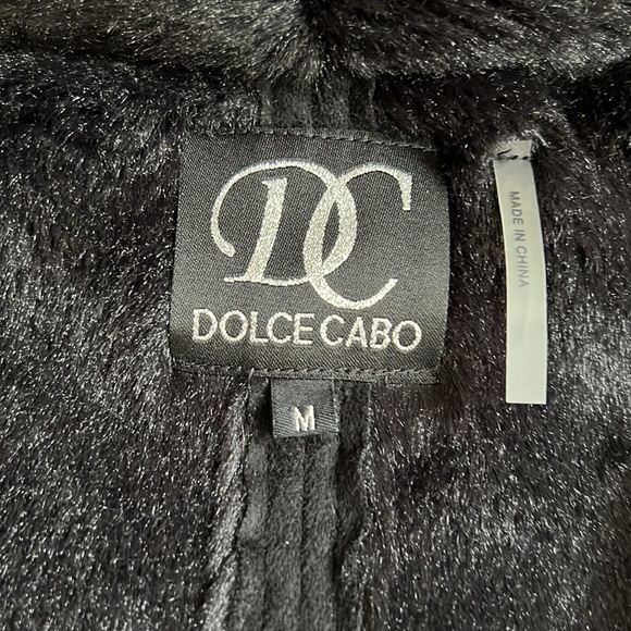 Gorgeous faux fur, cable knit sweater/jacket! - Picture 12 of 12